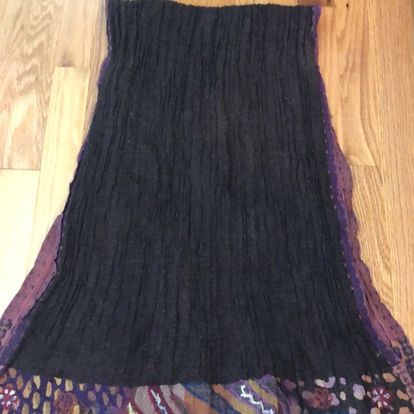 Hand-Embroidered Textured Wool Shawl Paisley Motif, "Paisley Swirl” Fall/Winter - Picture 9 of 15